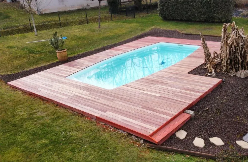 Pool house près de Objat